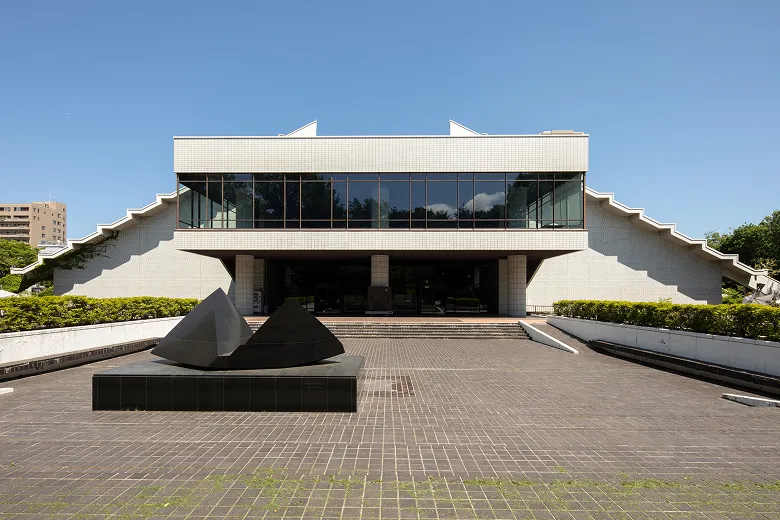 北海道立近代美術館